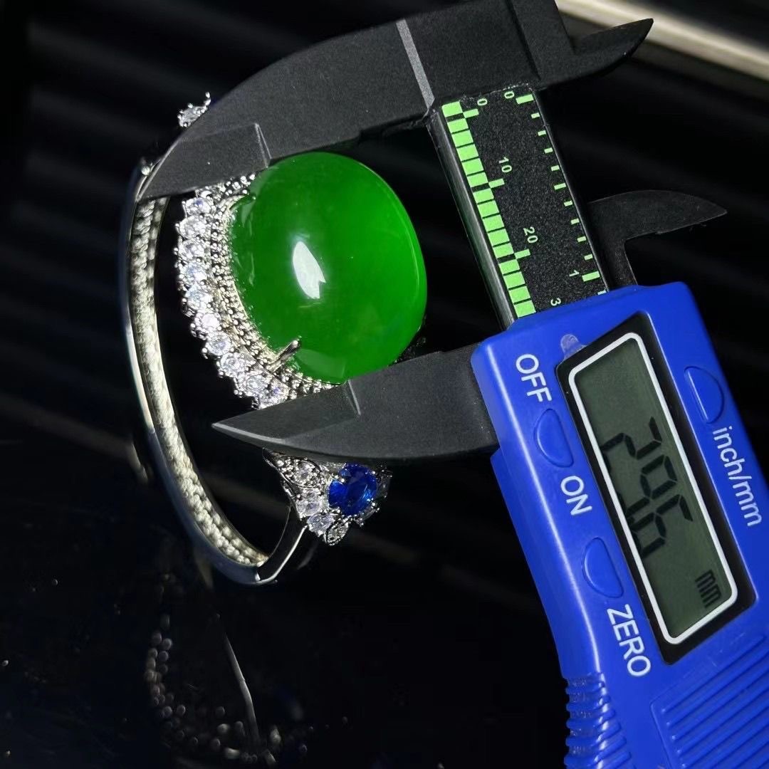 Yunnan jade bracelet inlaid with moissanite diamonds, gift for girlfriend and mother
