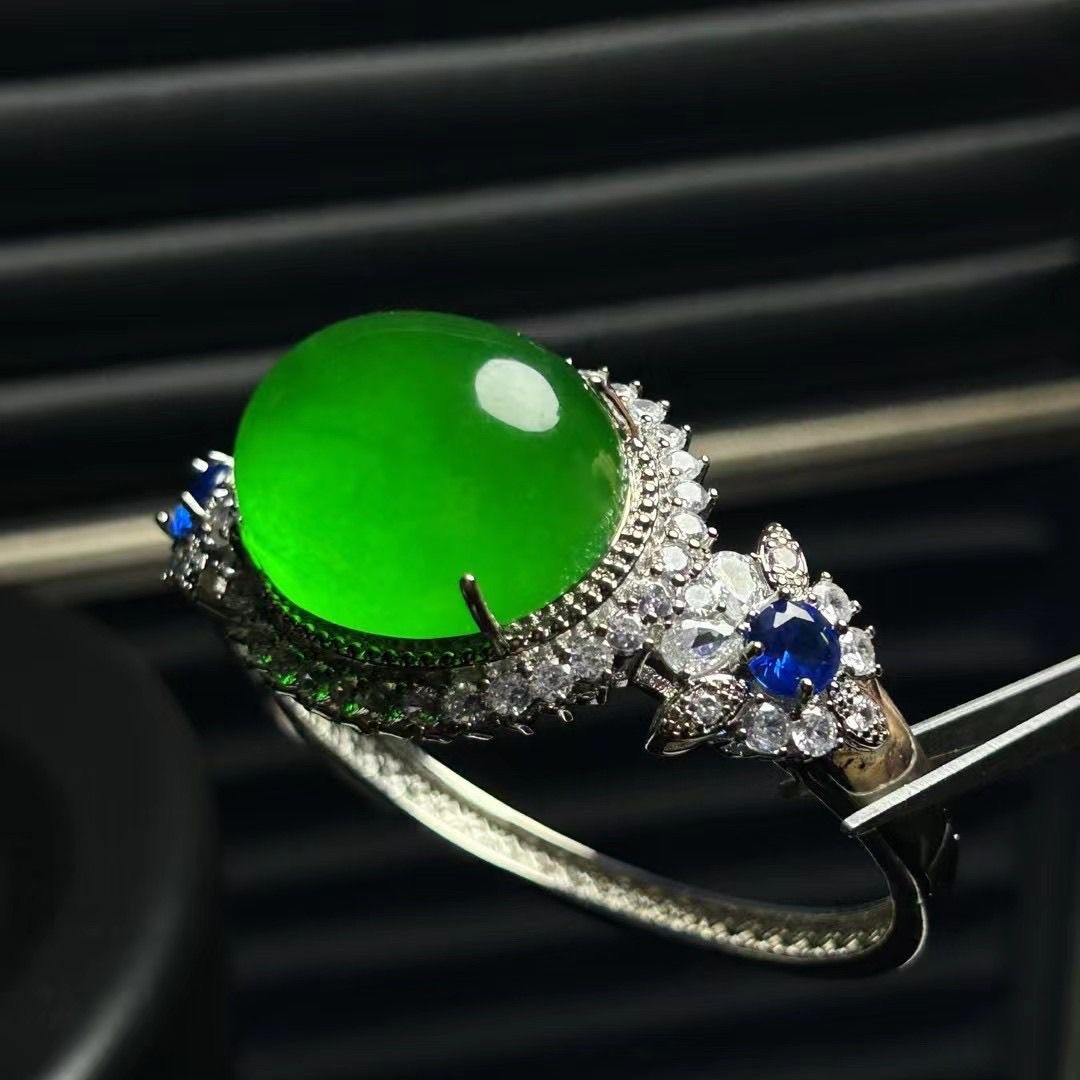 Yunnan jade bracelet inlaid with moissanite diamonds, gift for girlfriend and mother