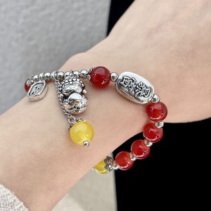 Red agate silver jewelry bracelet, romantic love symbol, blessed with lucky energy