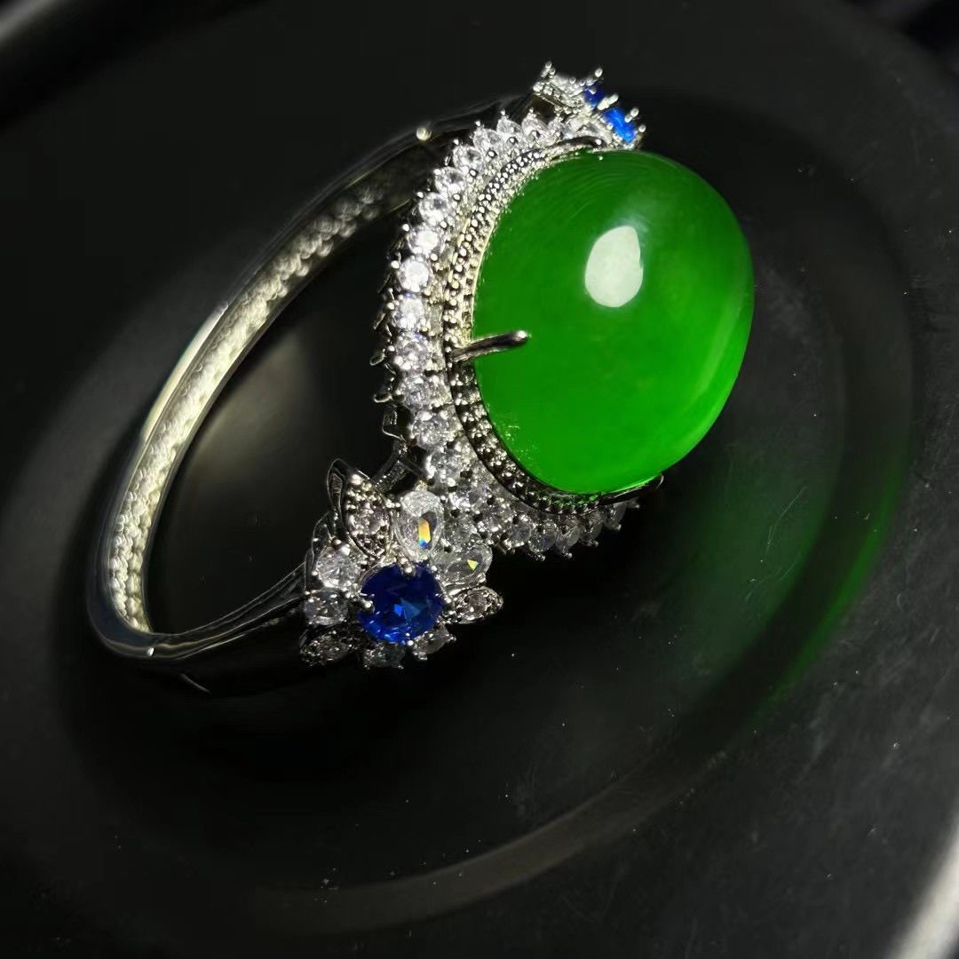 Yunnan jade bracelet inlaid with moissanite diamonds, gift for girlfriend and mother