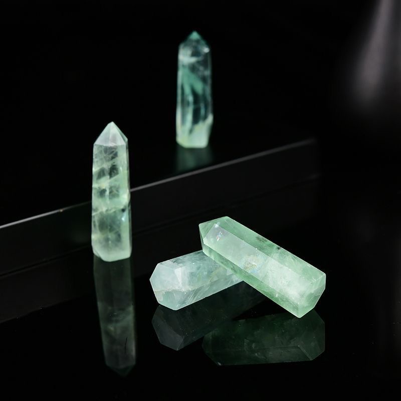Natural crystal, raw stone, pillar, geometric energy, magnetic field, home office