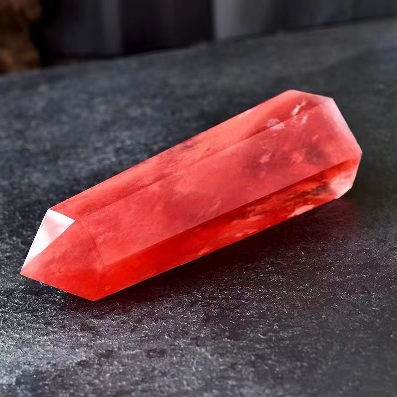 Red crystal raw stone hexagonal polished lucky ornament sent to the base