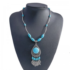 Waterdrop shaped leaf turquoise necklace, fashionable bohemian style, personalized, multi-element, exquisite collarbone chain