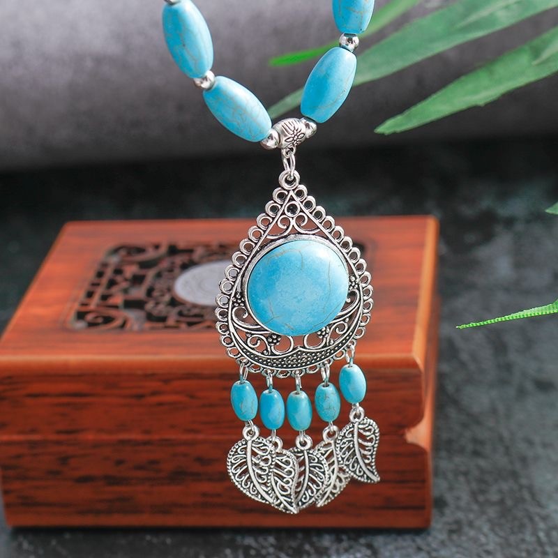 Waterdrop shaped leaf turquoise necklace, fashionable bohemian style, personalized, multi-element, exquisite collarbone chain
